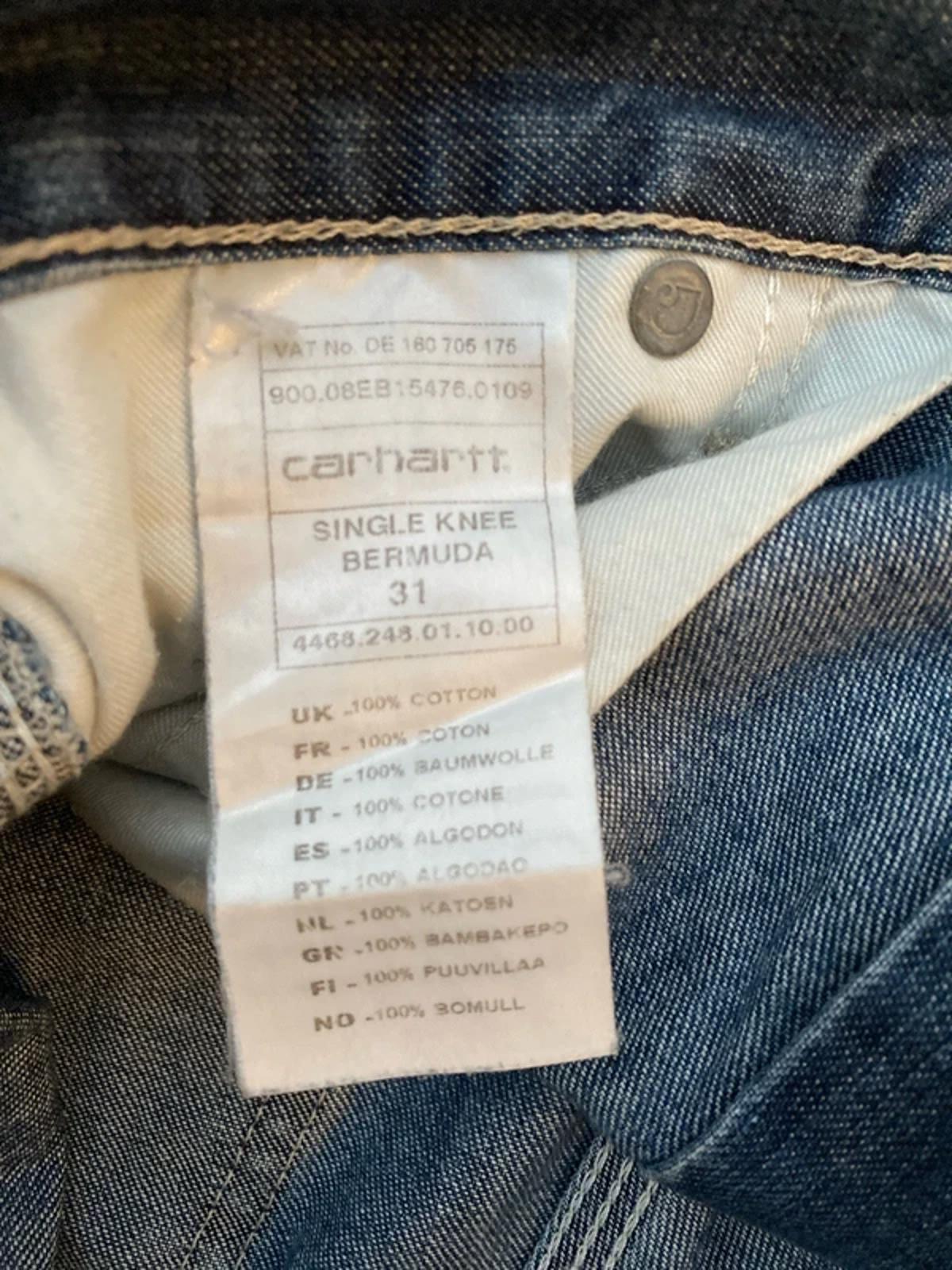 Carhartt Bermuda denim shorts size 31 on label