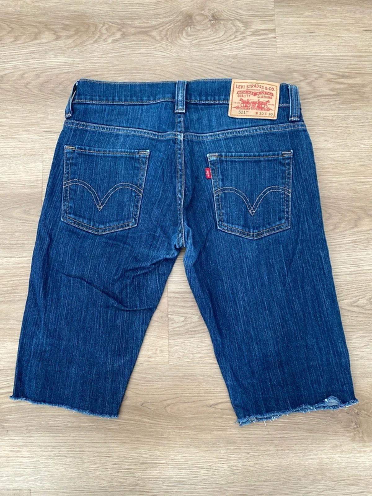 Levi’s Strauss 511 cut off Jean shorts size 30 skinny fit