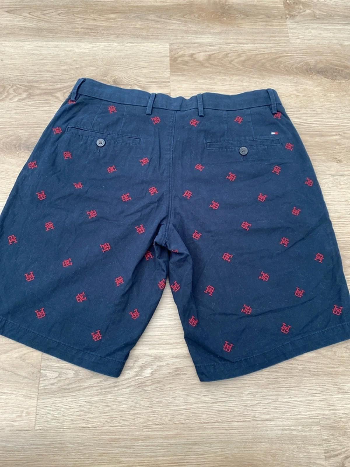 Tommy Hilfiger Shorts blue with red logo size 32