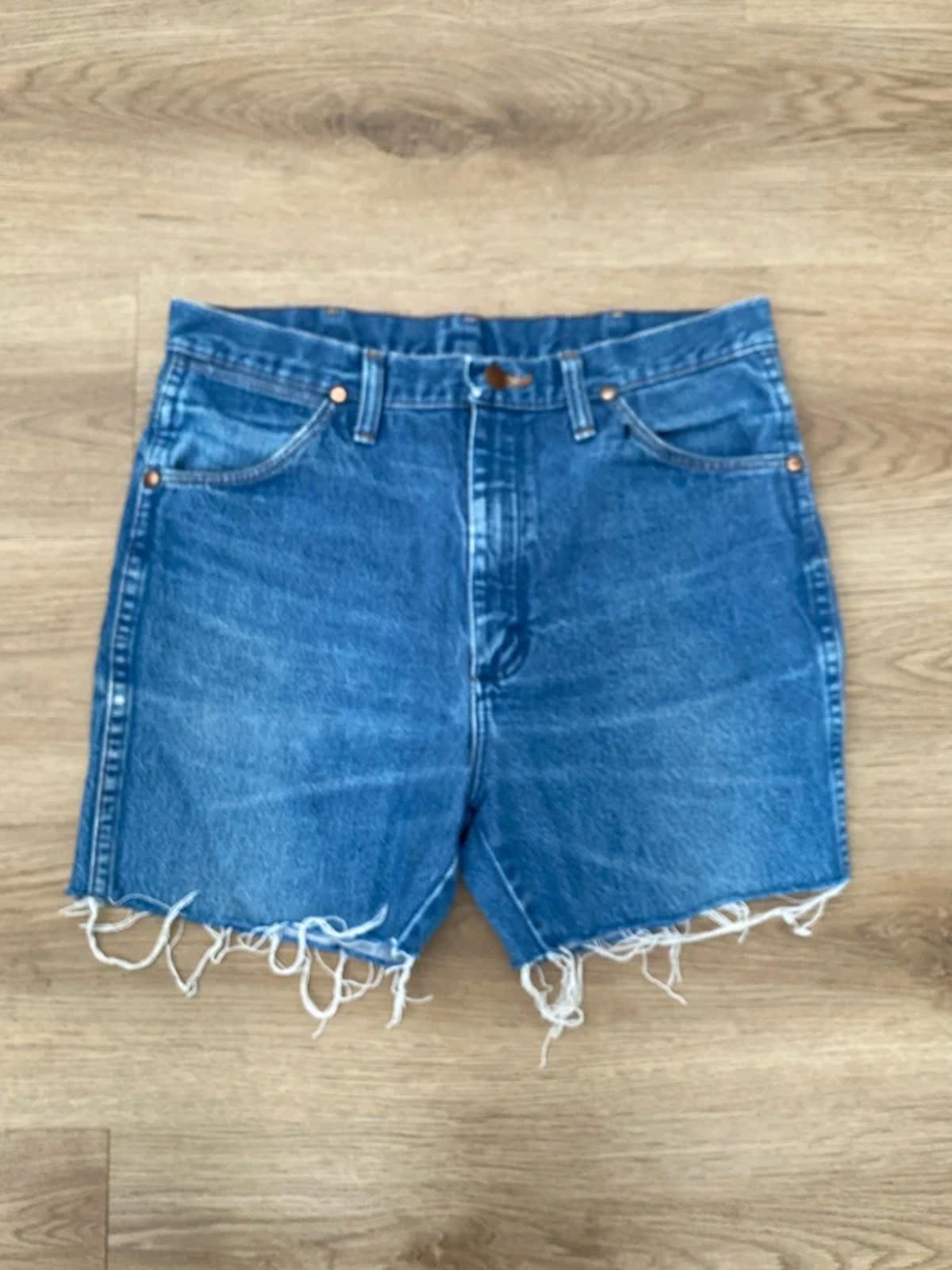 Wrangler Jeans cut off Shorts denim size 32