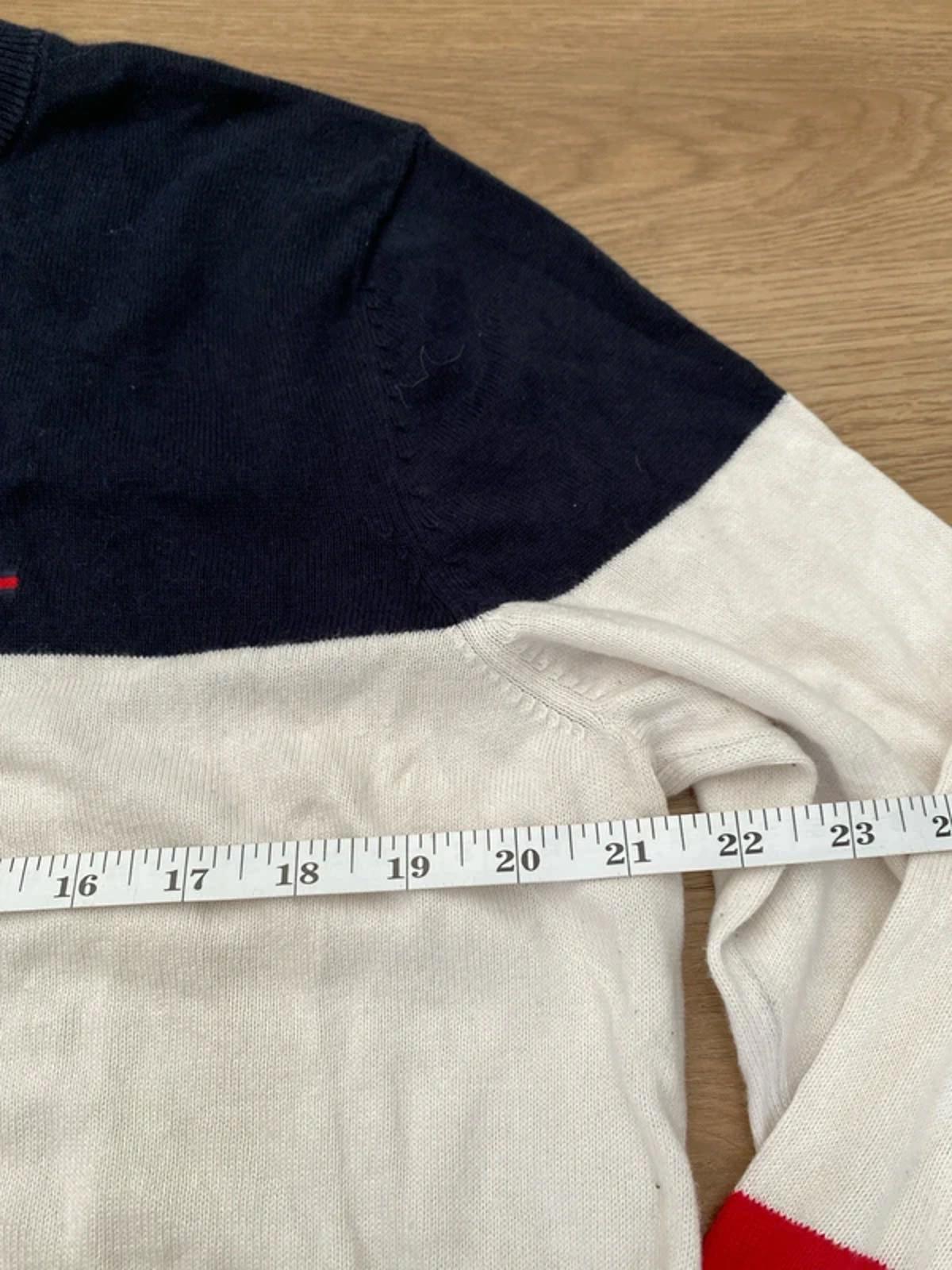 Tommy Hilfiger lightweight sweater medium red/white/blue