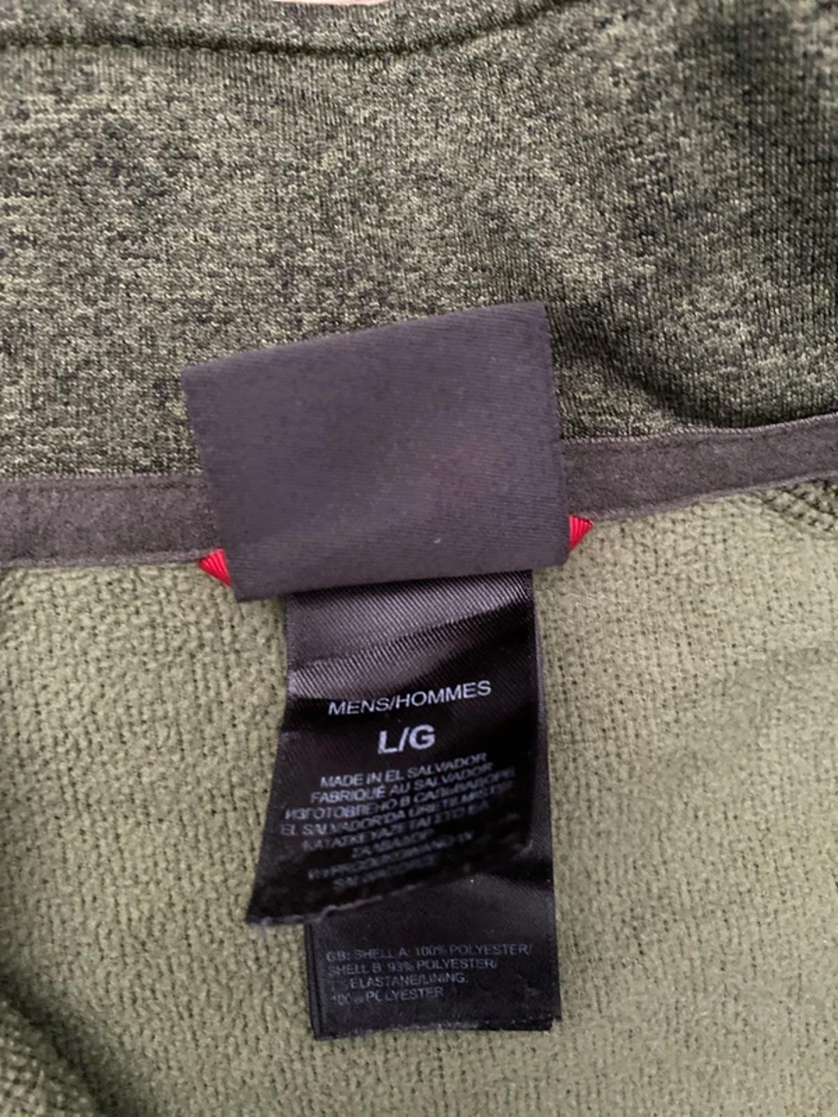 The North Face mens 1/4 zip green sweater/top large