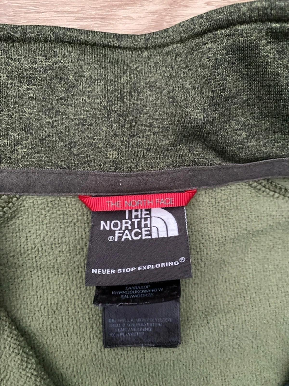 The North Face mens 1/4 zip green sweater/top large