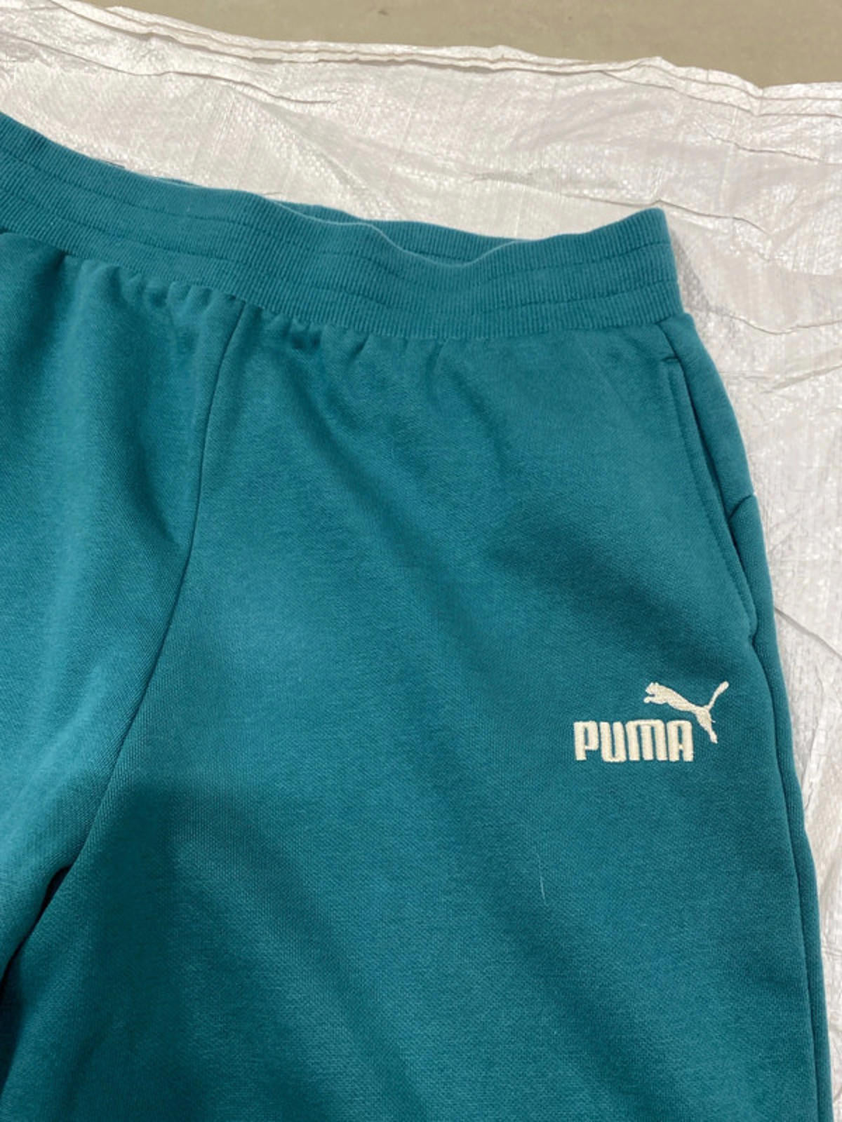 Puma medium mens joggers jade green
